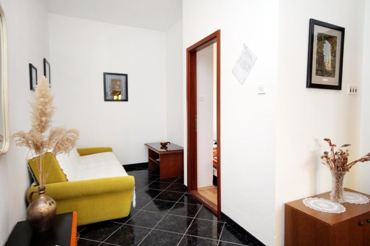 Apartments with a parking space Novi Vinodolski - 5600 Zewnętrze zdjęcie