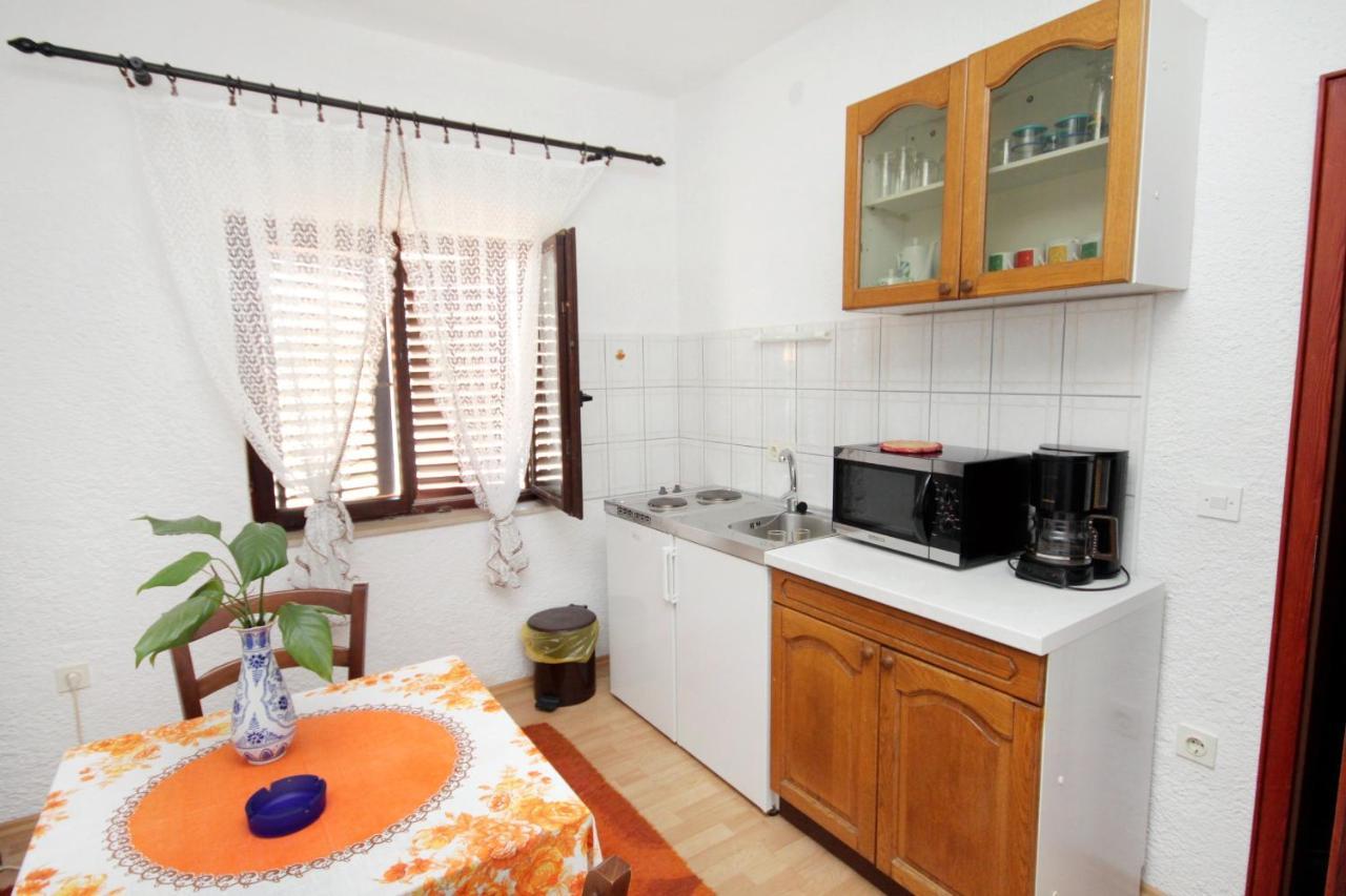 Apartments with a parking space Novi Vinodolski - 5600 Zewnętrze zdjęcie